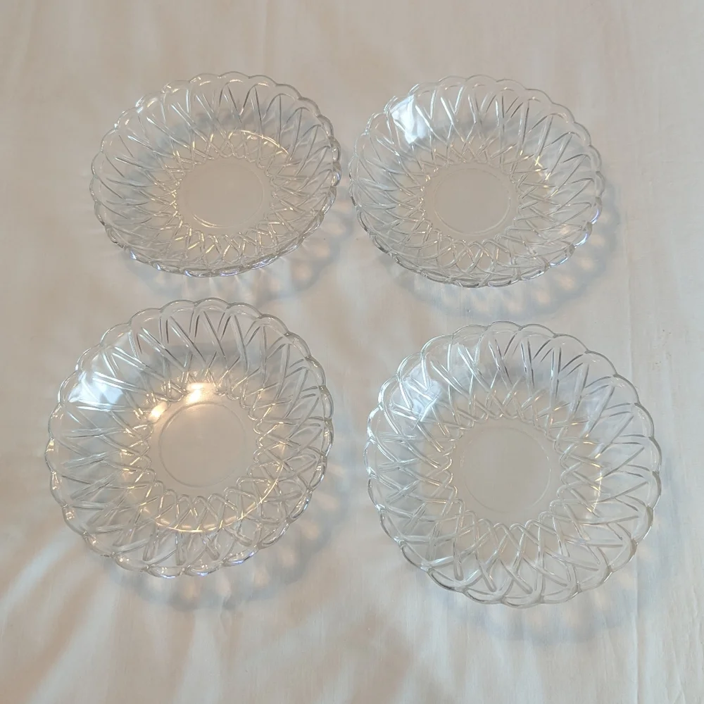 Four Vintage 50s 60s Indiana Glass Clear Pretzel #622 Coupe Soup Bowls